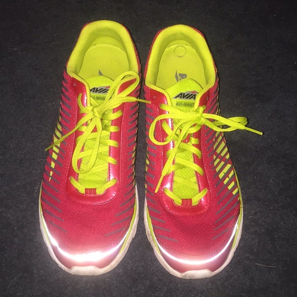 Avis Avi-Mantis Men’s size 12 athletic shoes